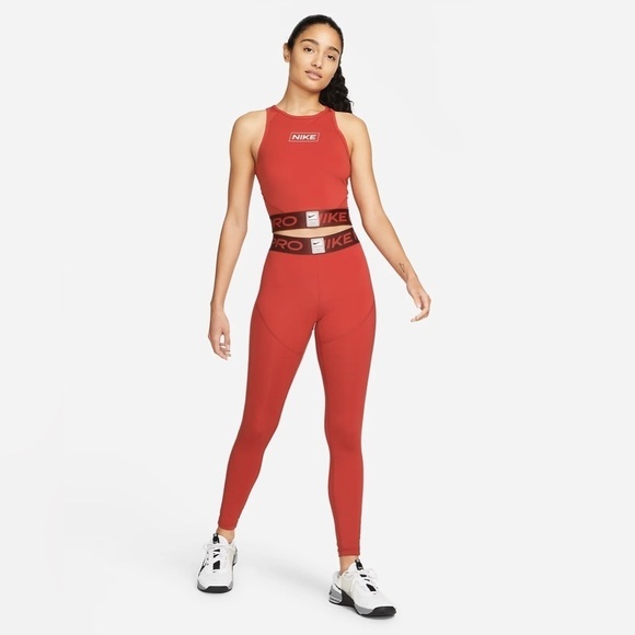 NWT! Nike Pro Women's Cinnabar Pro Dri Fit Tank Top - Size Medium 🤎 - Picture 6 of 8